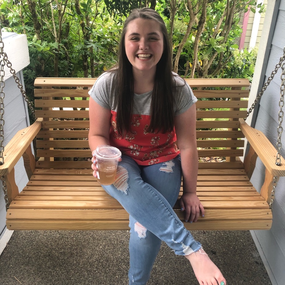 Meet your Posher, Julia